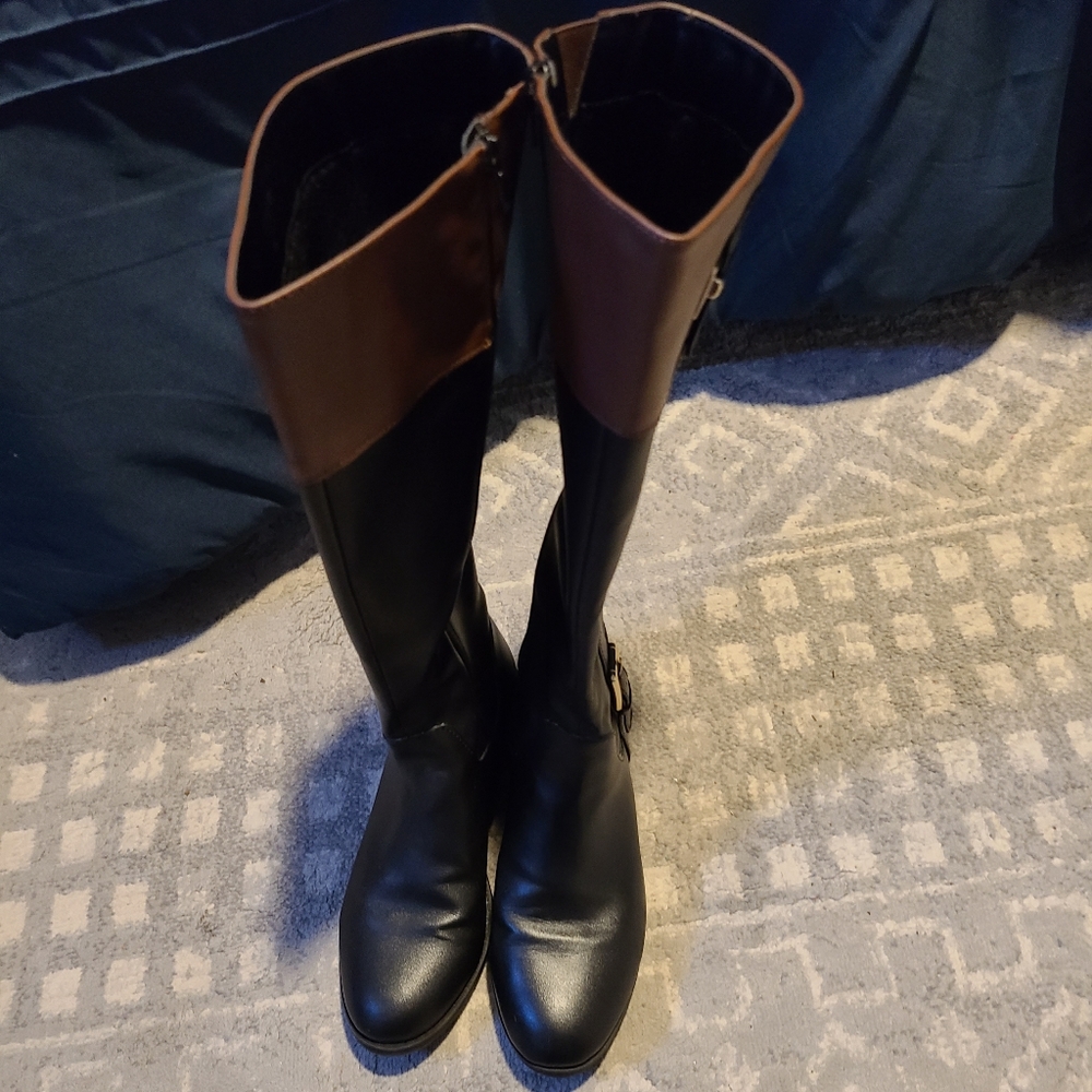 Boots size 7 1/2